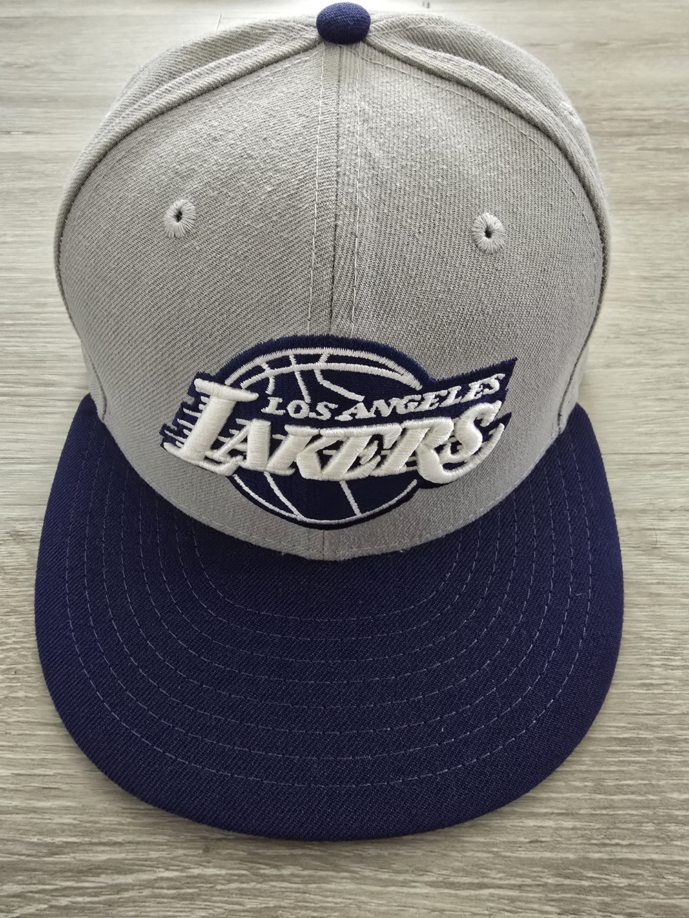 New Era Los Angeles Lakers Grey and Navy Snapback Hat